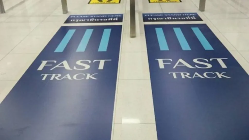 Emirates Airlines LAS Terminal Fast-Track Services