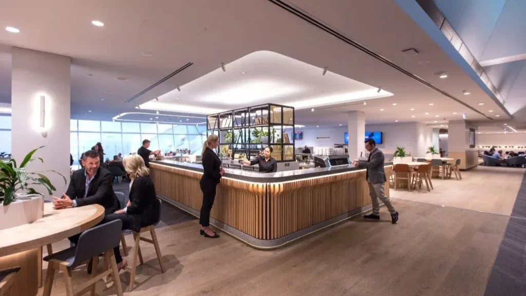 Qantas Airlines KHN Terminal Qantas Lounges
