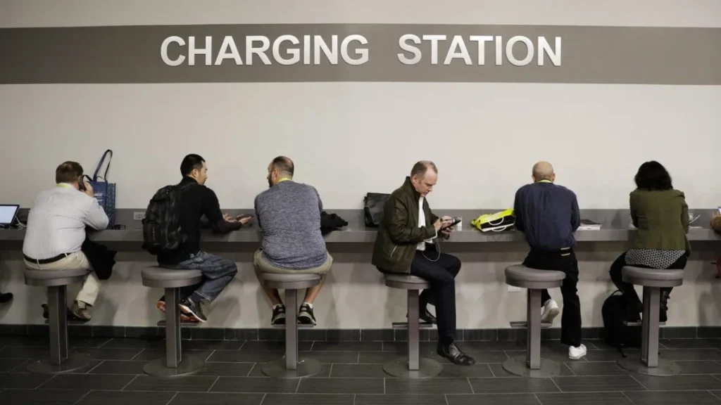 Aero Nomad OSS Terminal Charging Stations